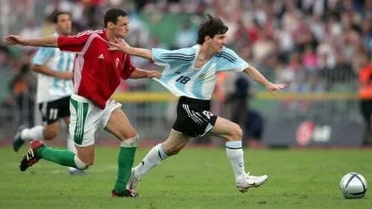messi-debut-argentina_416x234