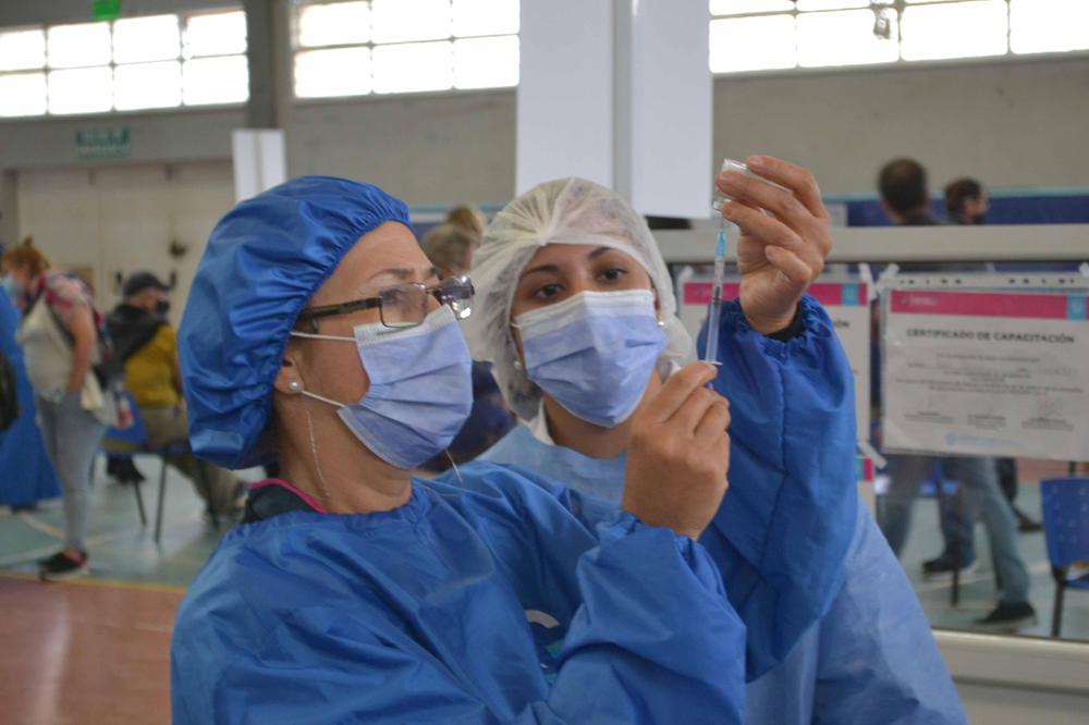 SAL_CENTRO DE VACUNACION_TARDE_25_03-98