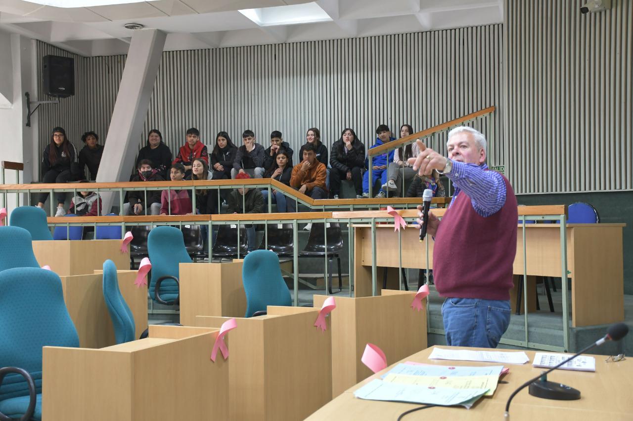 Visita alumnos Caleta Olivia (6)