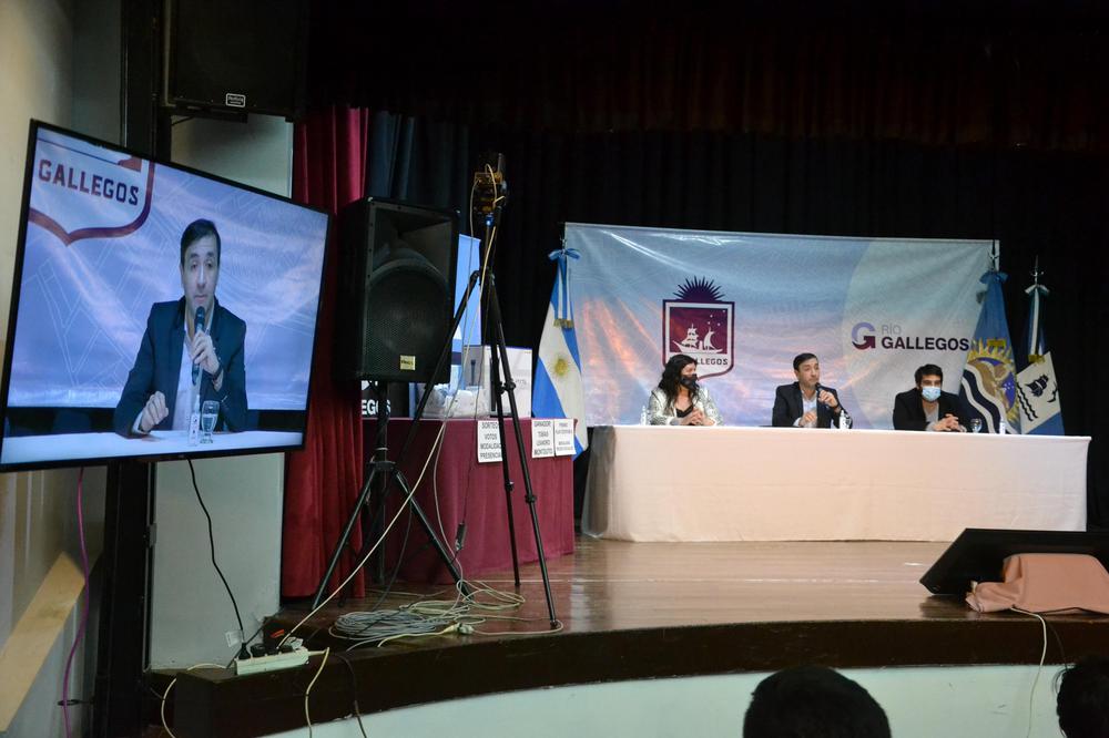 DD822A2A-F960-4044-8739-4F331ABA35C4