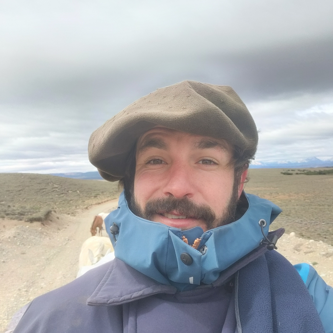 MARCOS VILLAMIL @abrazarte.argentina 00