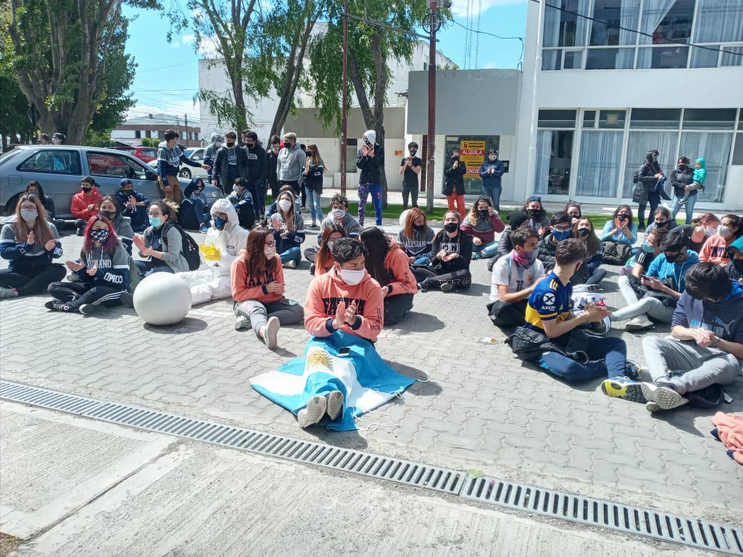 WhatsApp Image 2020-12-01 at 15.06.44 (1)