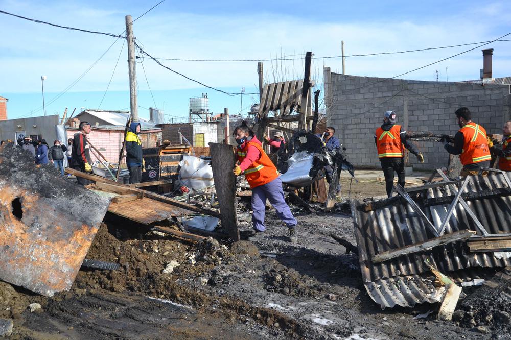 9D6F9A58-2F07-4D89-8994-880154D40942