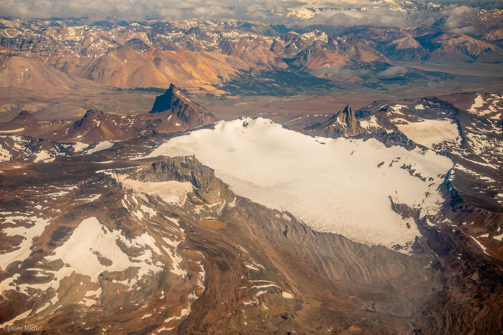 Glaciar Zeb desde el aire - Foto Eliseo Miciu Nicolaevici
