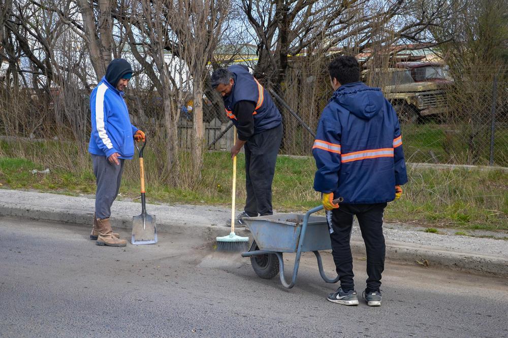 84986449-6FCB-47BF-AED4-A52A26792F83