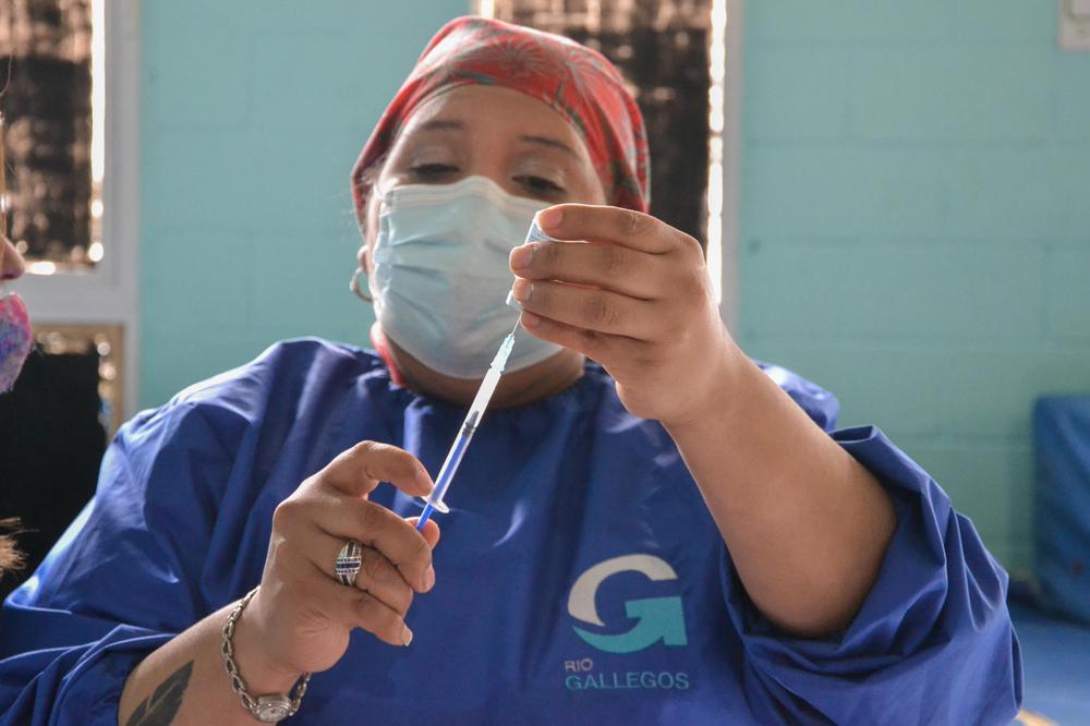 39771C8C-FC30-4AAF-B2AE-9754C220397A