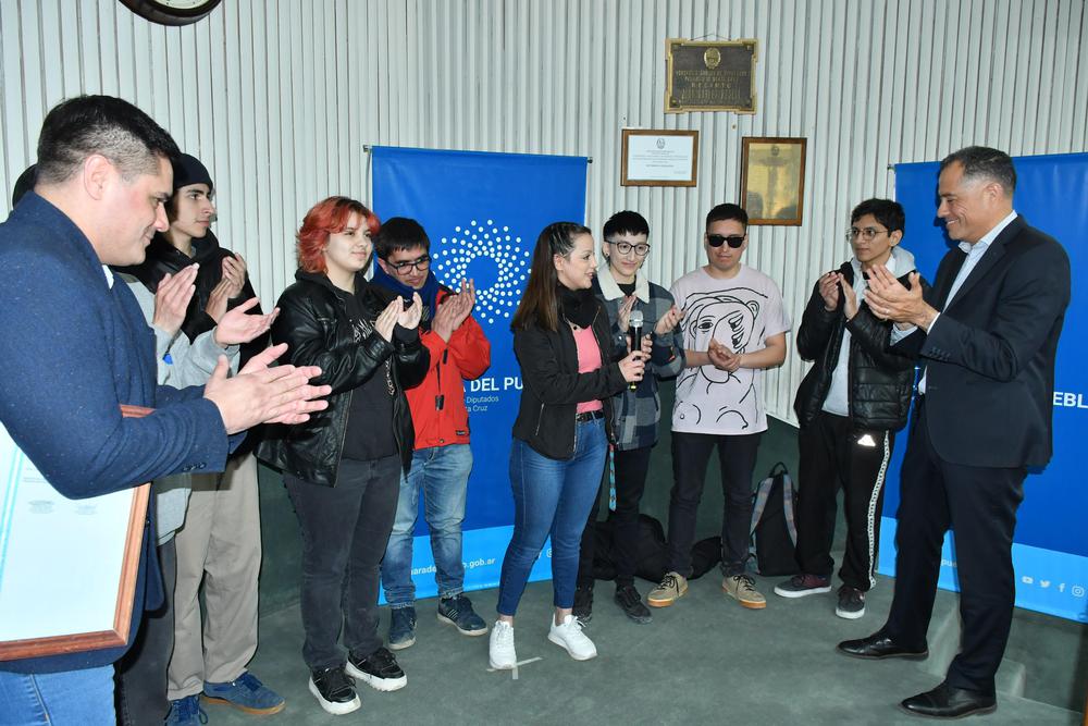 Reconocimiento Patio Joven