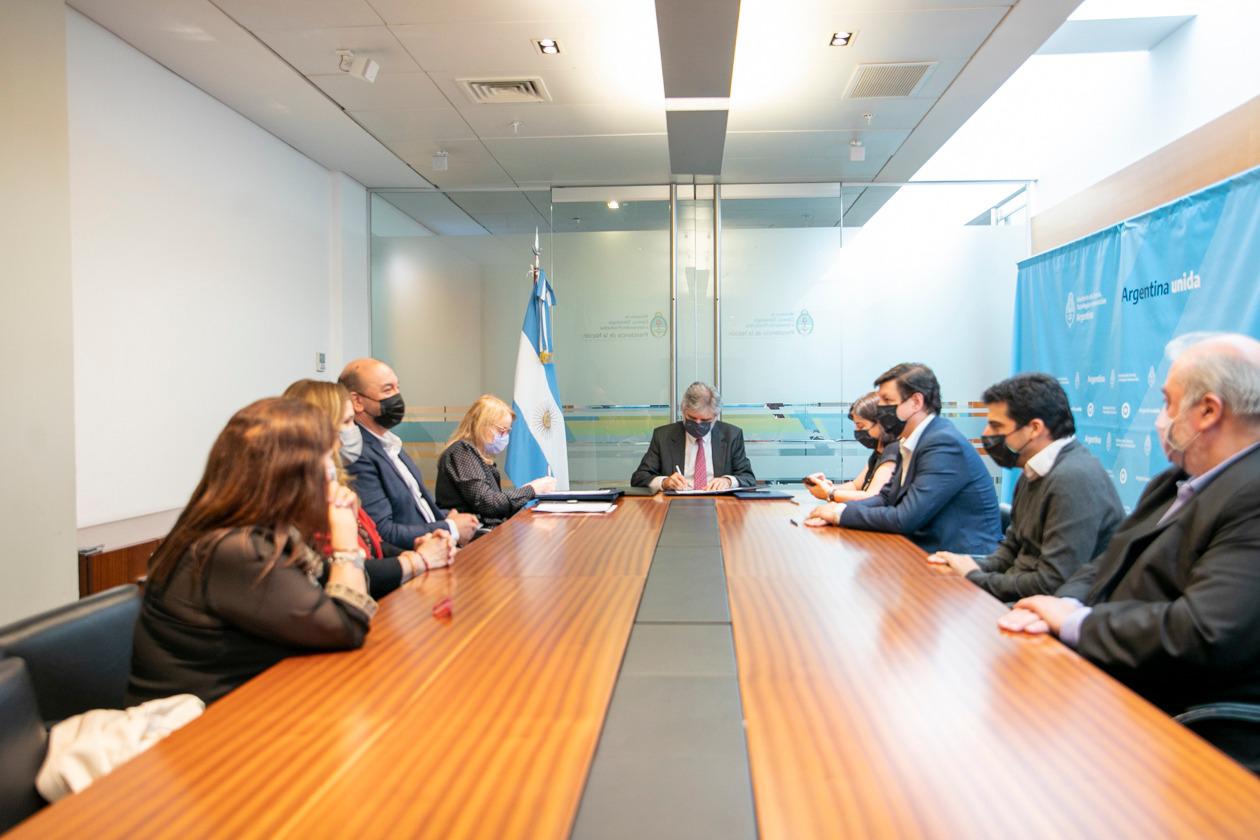 WhatsApp_Image_2021-12-14_at_12.34.24