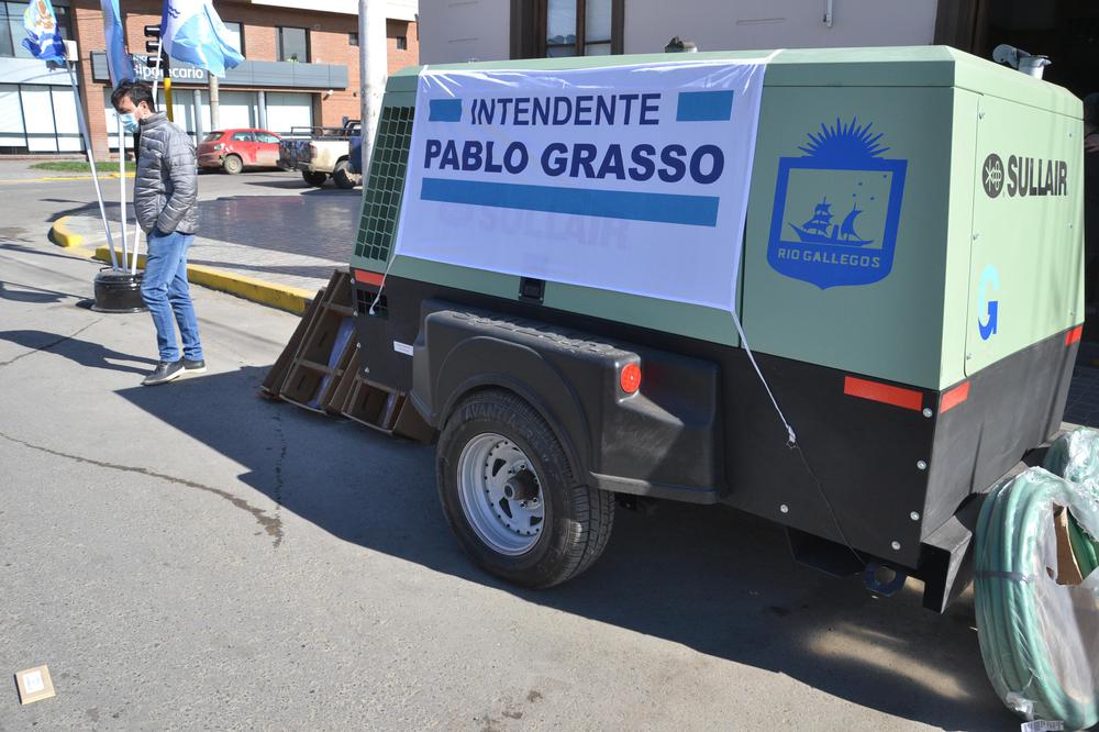 INT_ENTREGA DE MAQUINARIA (2)