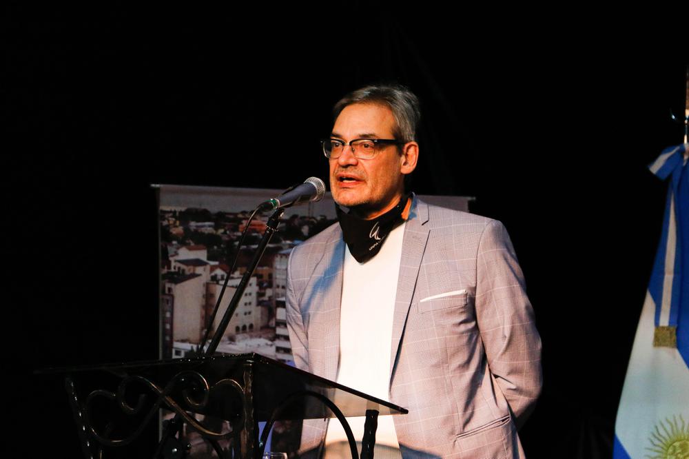 INT_UNPA_ENTREGA DE CERTIFICADOS_TEATRO_17-05-7