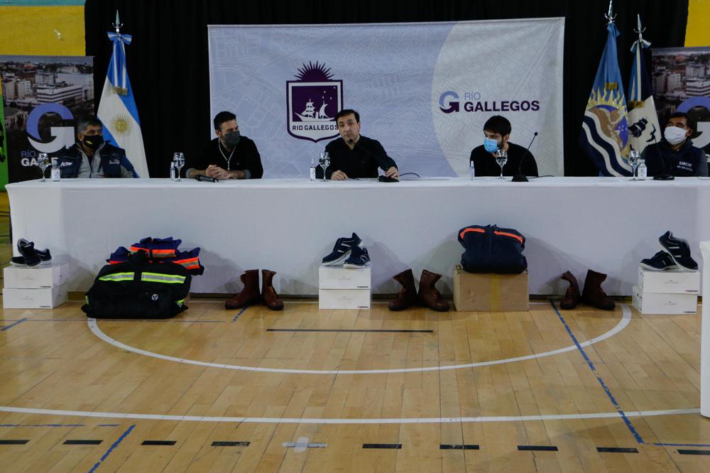 INT_APERTURA DE LICITACIÓN Y ENTREGA DE ROPA INVERNAL_14_07-7