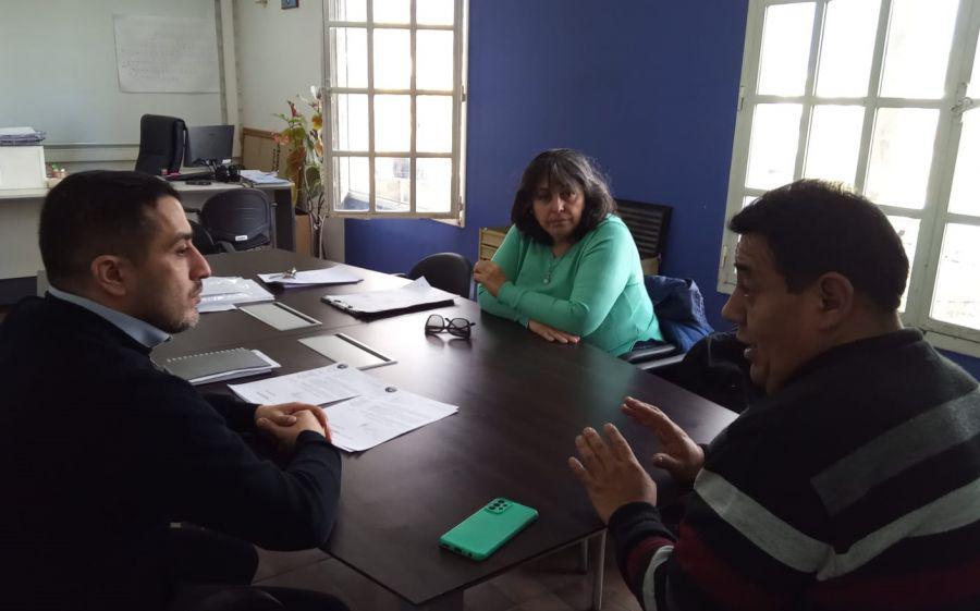 08e8fbcc7e24d95f838d92d71e62c3c0_XL