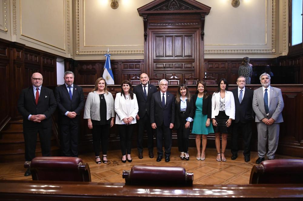 42bcf9e9-acd2-4b08-80ea-788016727946