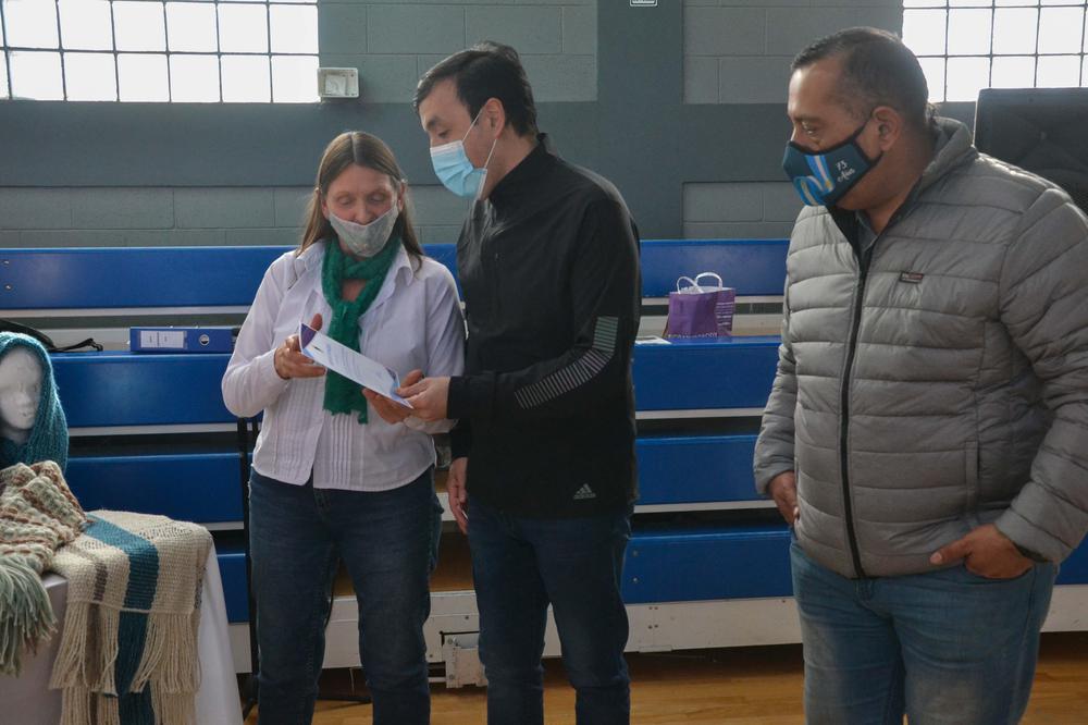 69610ED5-6B4B-4D3C-81C7-78F9DDCF0E5D