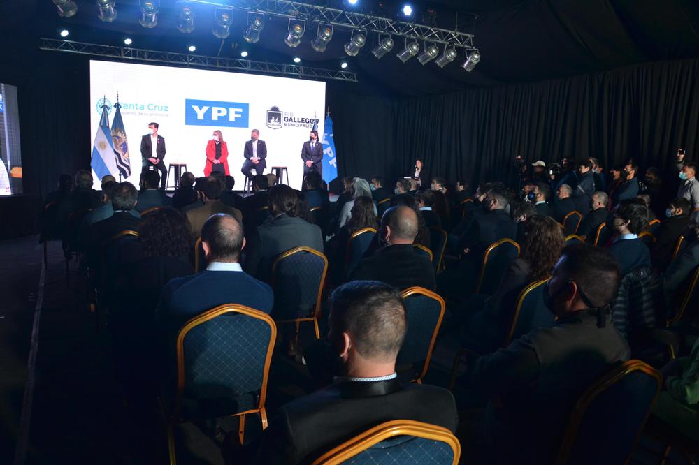 273EB7D9-F2E8-46A3-BE18-7DAF32D1DAE9