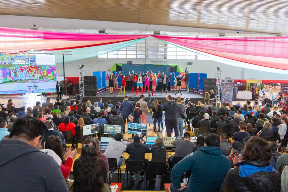 D17F1CD5-5C1E-44BF-8D31-F2EBA34AA9F8