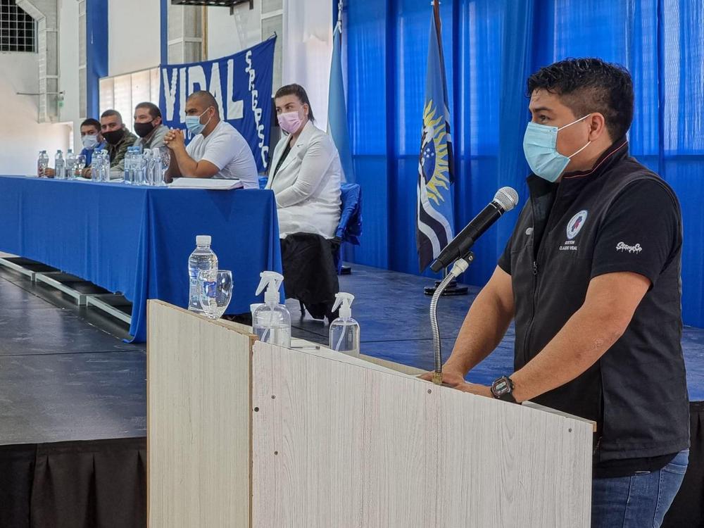 5BD8F823-9397-4A25-AEEB-C43D86BB229E