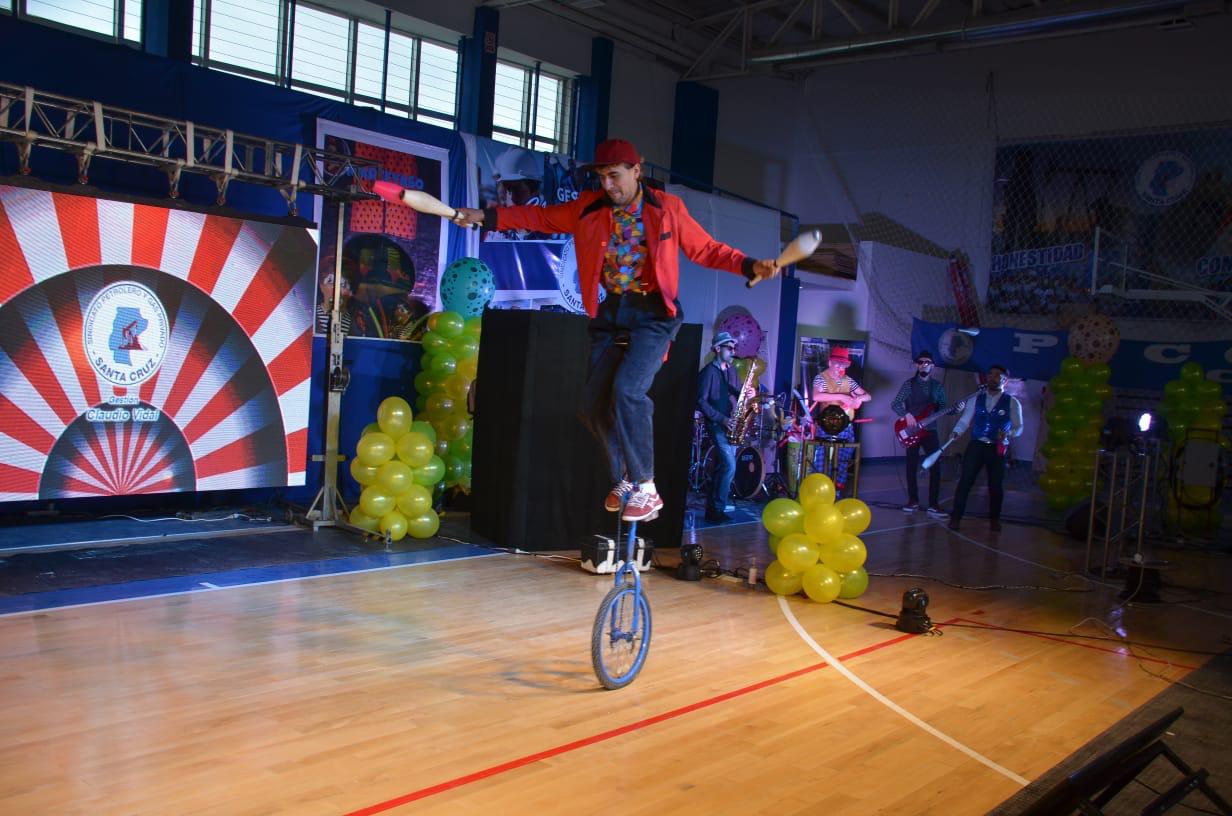 76365D16-943F-4D3B-8BEA-206763E1090D