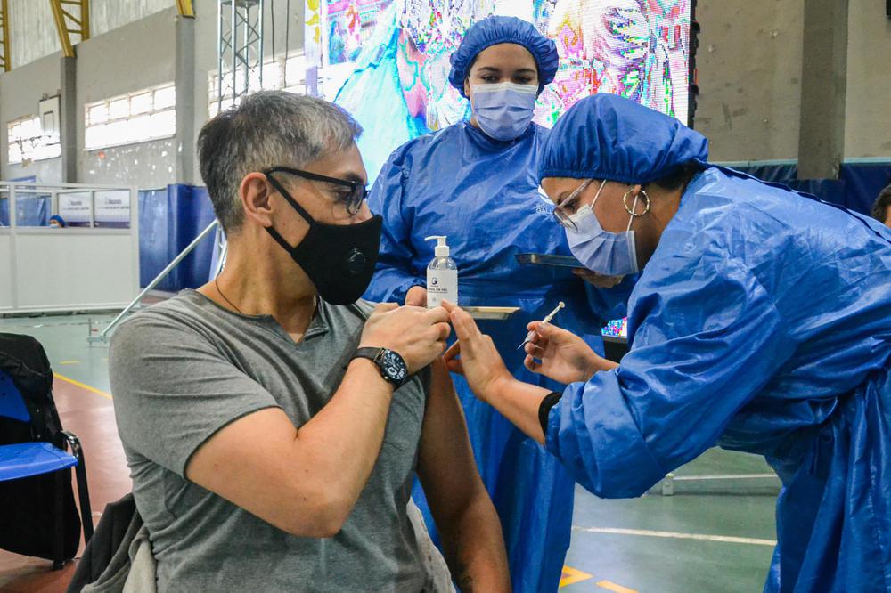 SAL_VACUNATORIO_07_06-66