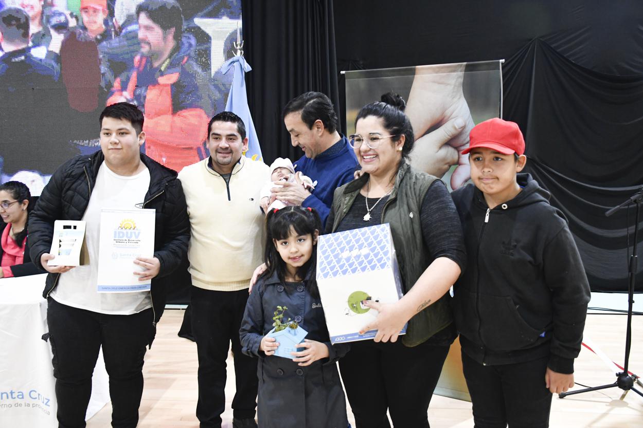 20230523_IDUV_ENTREGA_DE_TERRENOS-19