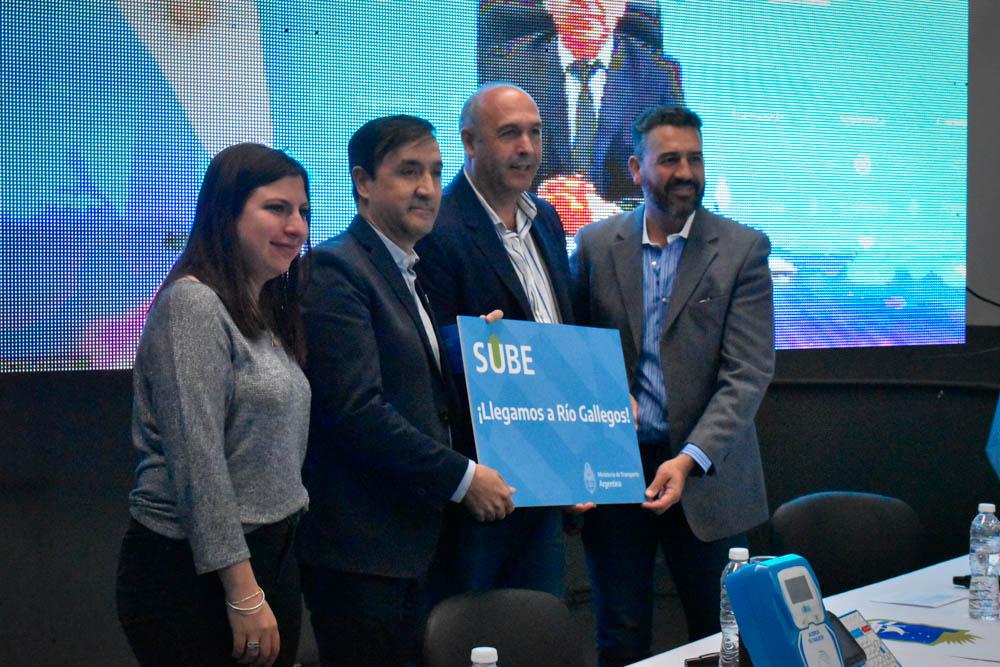 INT_ENTREGA DE SUBE-ACTO CON ANCIO-VISITA A NUEVA TERMINAL_06-12-22-15