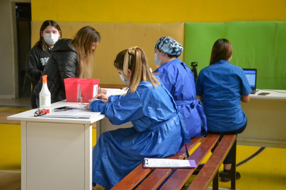 SAL_VACUNATORIO-LUCHO FERNANDEZ_12-10_