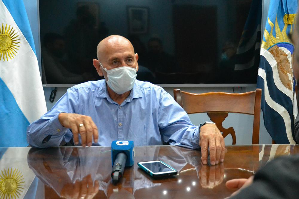 INT- REUNION CON EL SEC GENERAL DE UTA- SIN SELLO-11