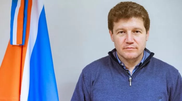 6382b2c2d435b_700_387!