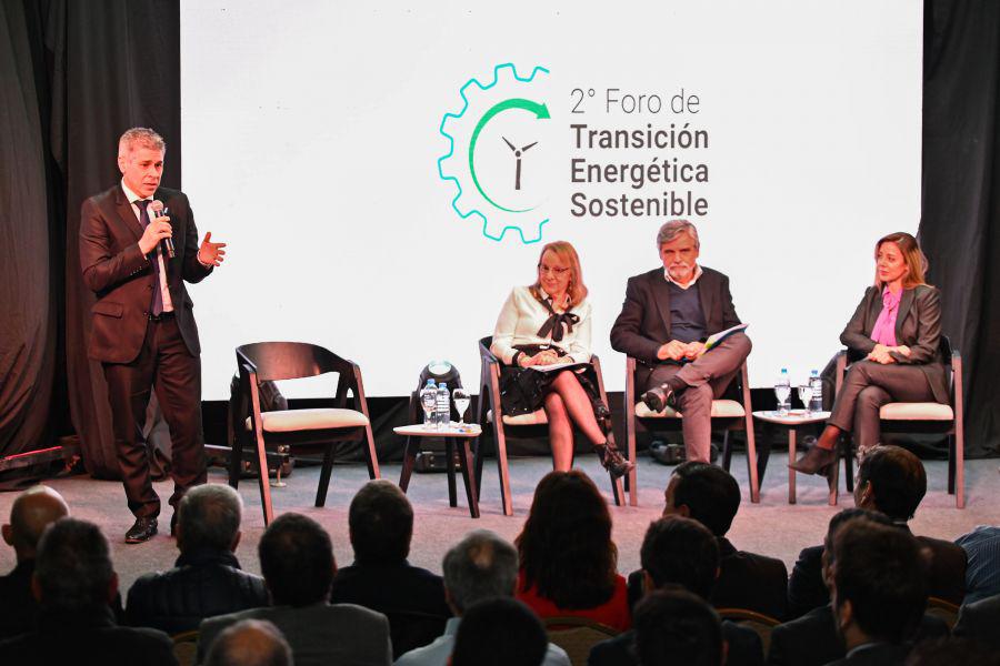 adee7344ca5c4fdb00b4fae506459188_XL