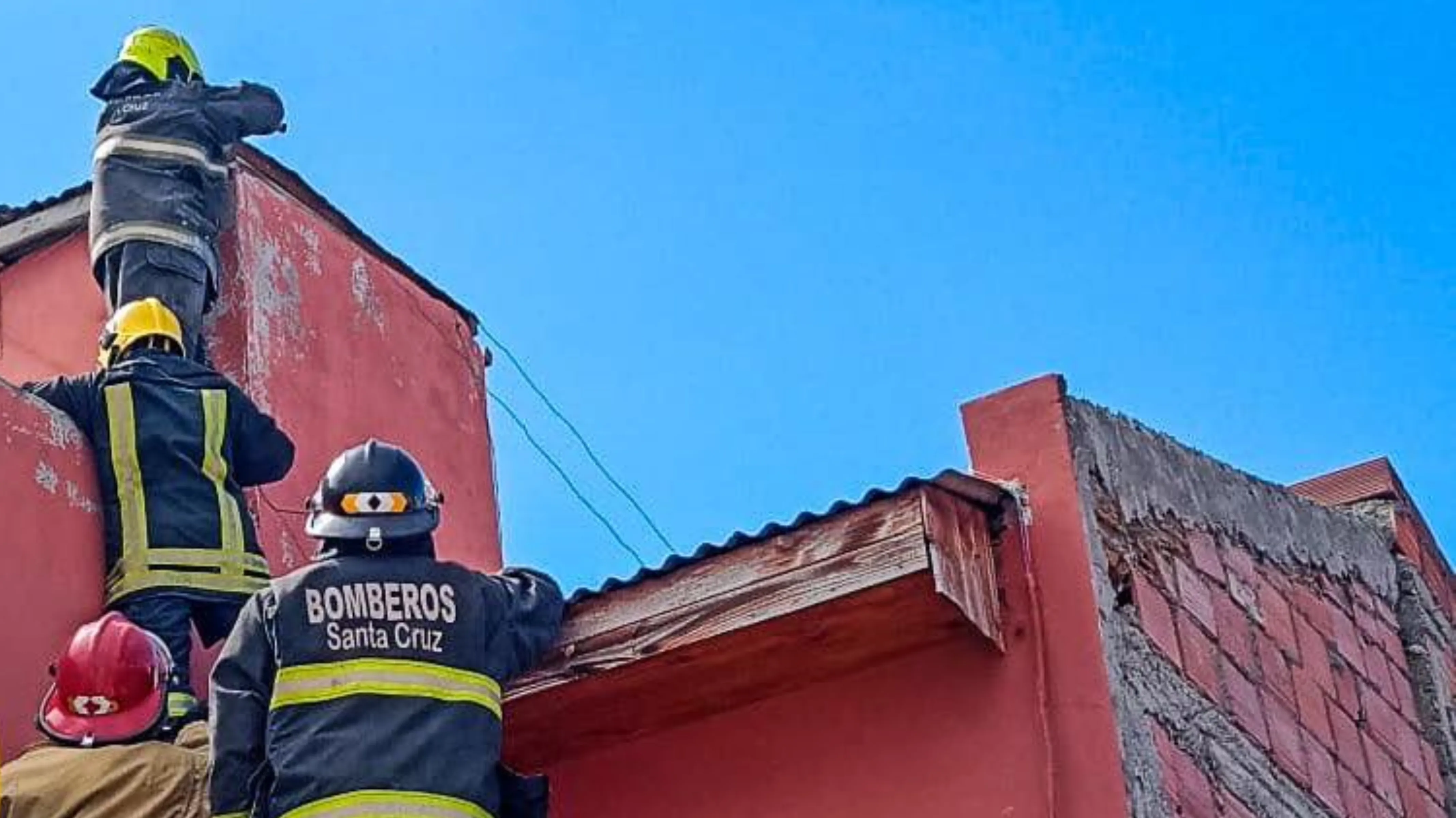 Voladuras de techos y más de 65 intervenciones: jornada crítica por el ...