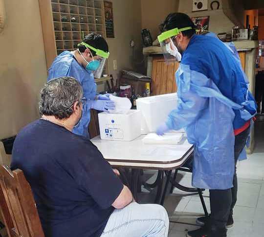 hisopado-trabajador-correo