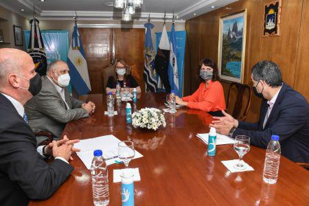 42502ba4073f7aa2727ee97917f9e835_L