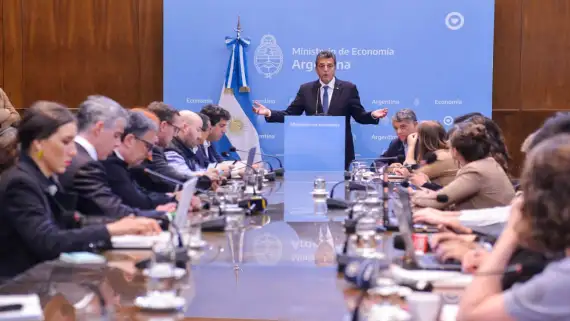 sergio-massa-con-prensa-extranjera-20231023-1682022