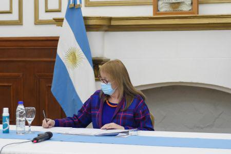 c6df5bec4aa74c479c4c690cbf408ba7_L