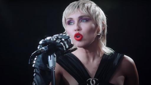 MILEY CIRUS
