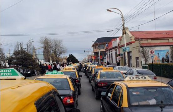 Taxistas piden que se instrumente el GNC en Santa Cruz