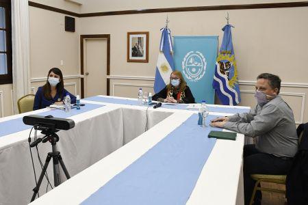 07b22fcfd6afc7143ff87a778c97202b_L