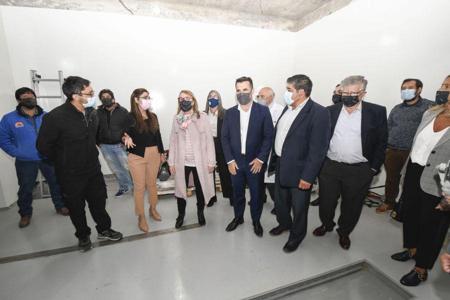 4c2ebf8b03990b54ad5d34a179d3f351_XL