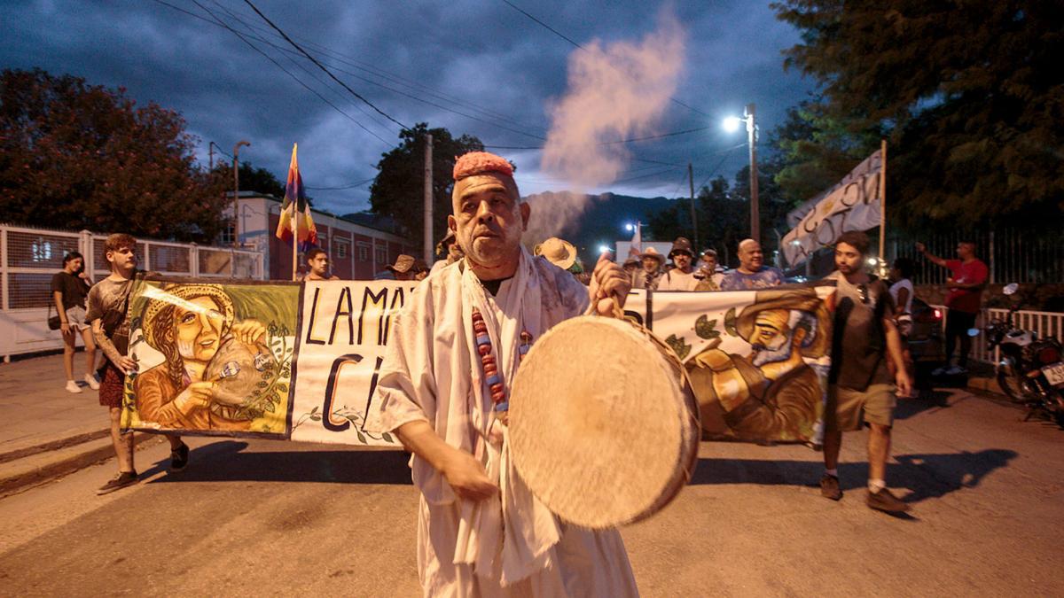 65c7a1ae5fc26_1200 (1)