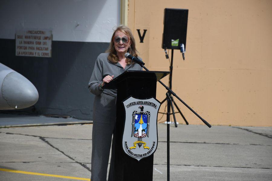 6a55155d7ac18ec3a73e08739b8c72b6_XL