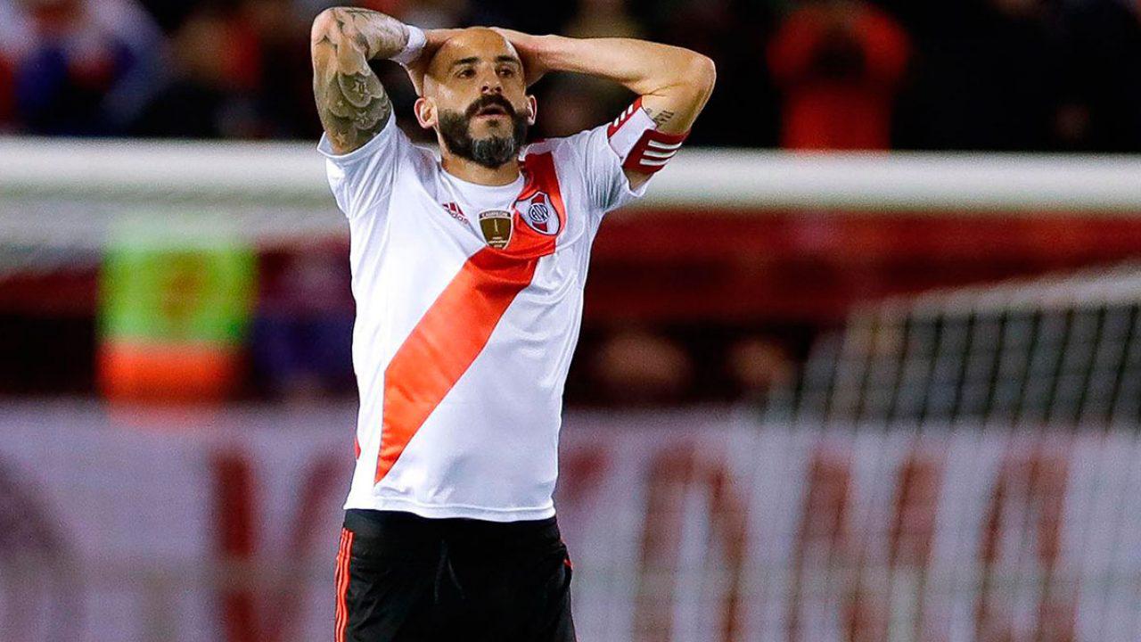 porque-javier-pinola-se-quedo-en-el-banco-1280x720