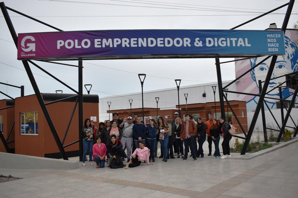 400328846_749089687250640_6242231356524650620_n