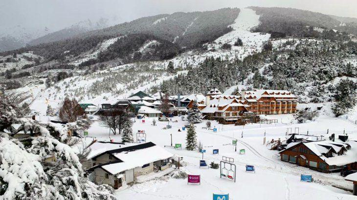 el-cerro-catedral-abrira-sus-puertas-parcialmente-el-lunes-proximo