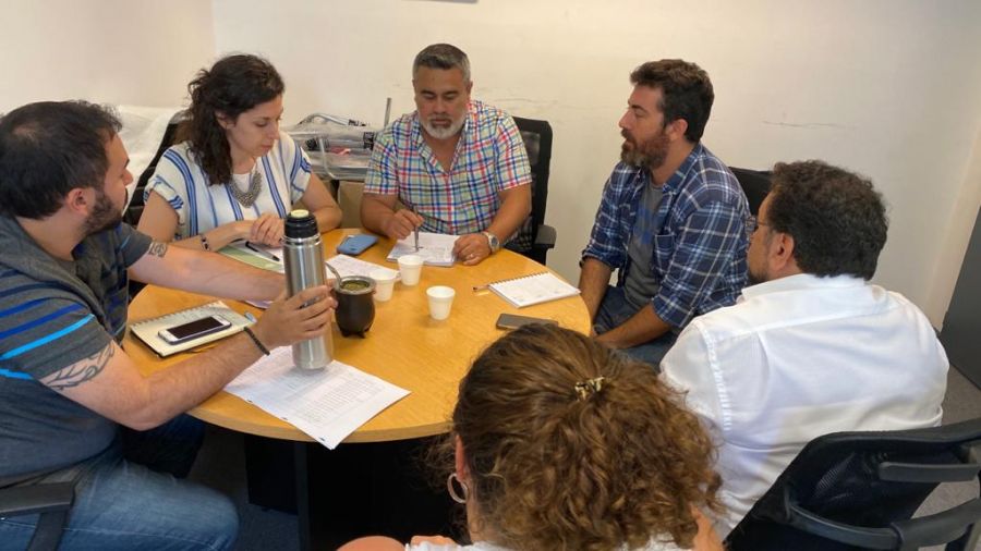 82b3a21cad24ba5c8c925e706f1844c1_XL