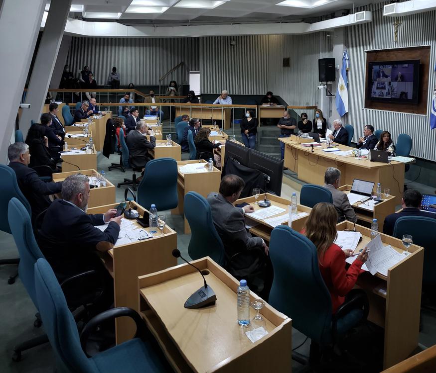 2A771E33-8443-427D-9836-10A18B09F891