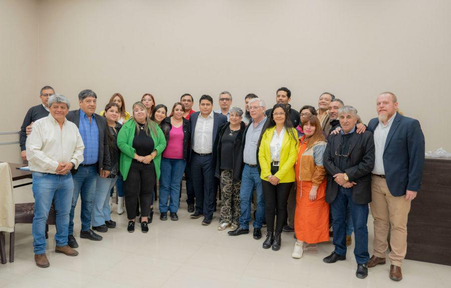 e2c01fb8686c5c3f8552a6f8a0fb10c1_XL