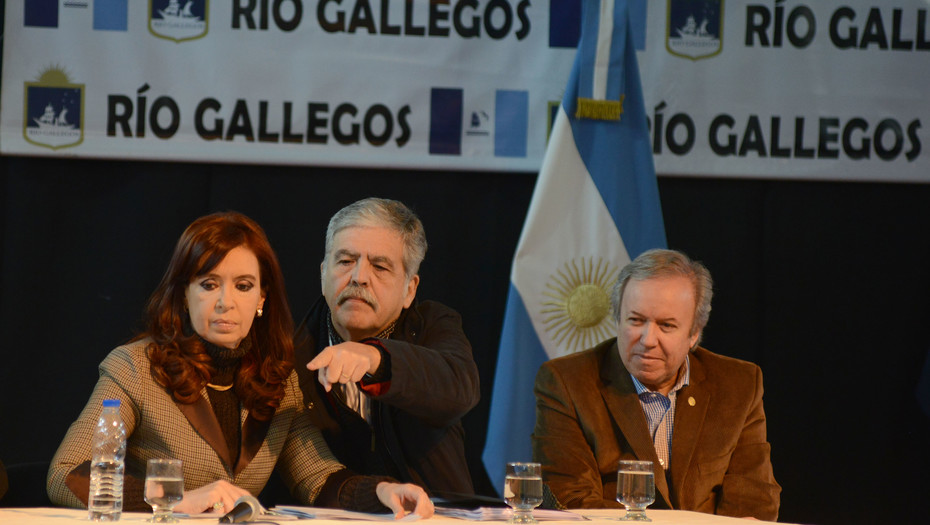 HyN92i87X_930x525__1