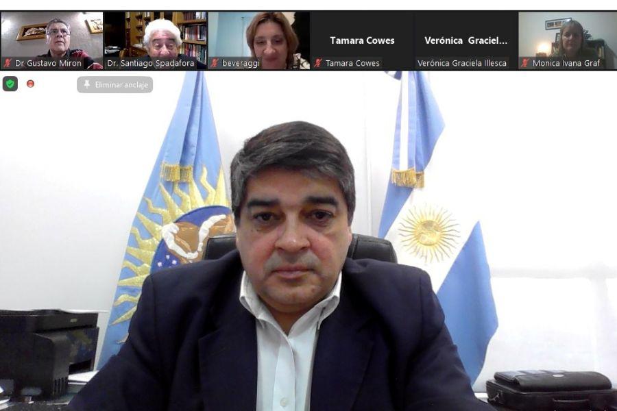 f261023636be0a0fbb235657a1d15239_XL