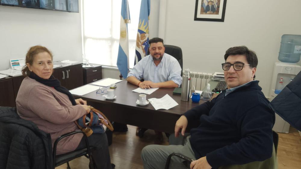 ff5ad6d8-93be-4856-a9ad-8d24a0b88e78