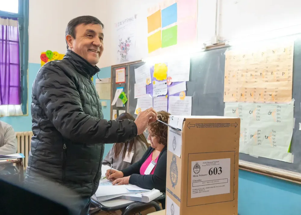 569765054_1257017343124536_1180651443436475862_n